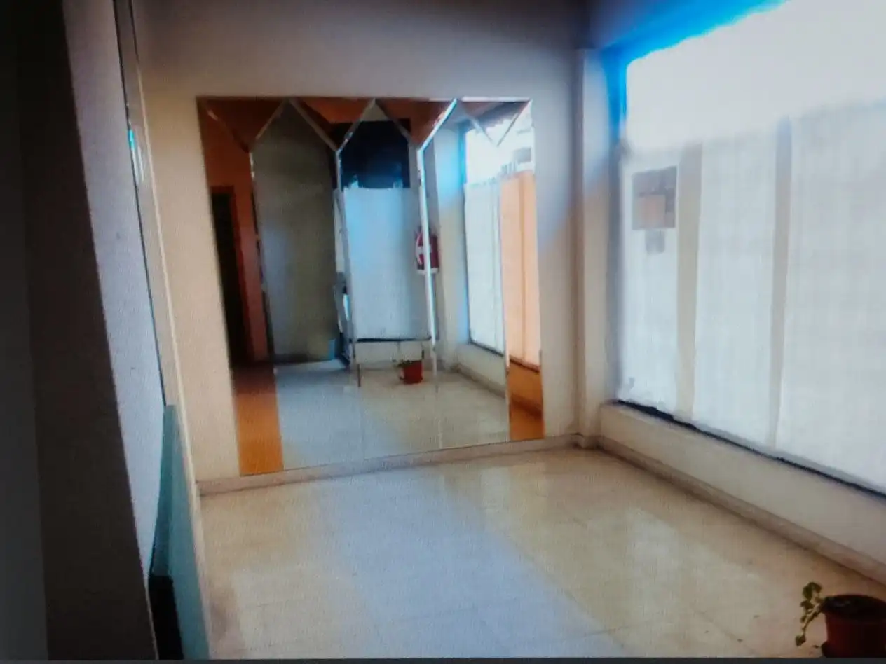 Local comercial en venta en Calle Pedrera Baja 8, imagen 3