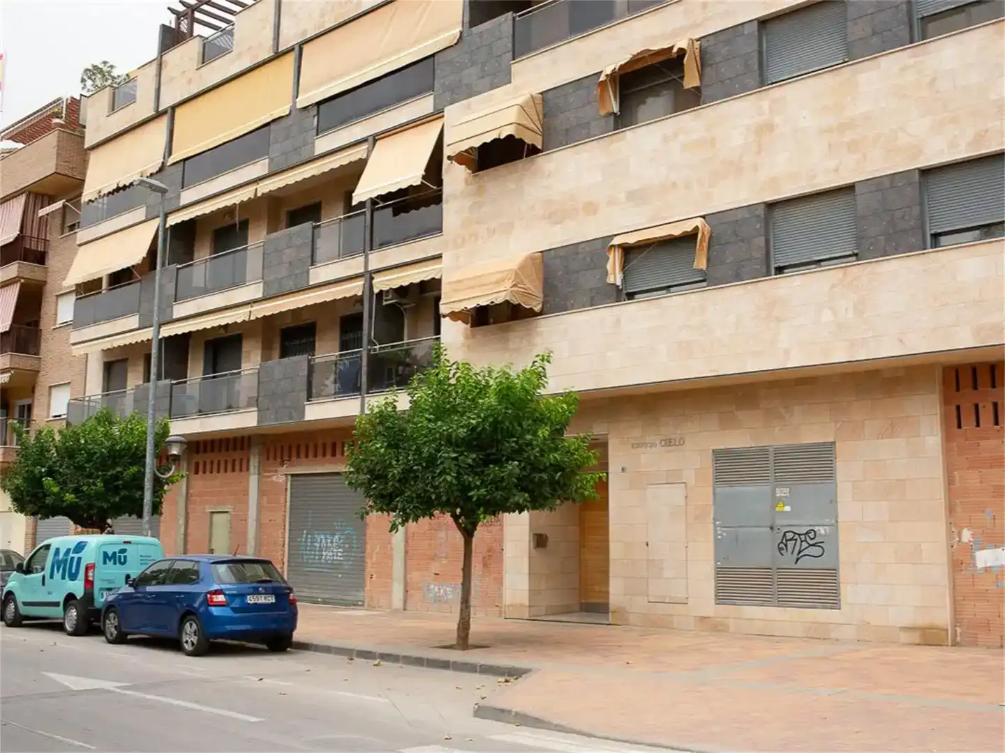 Vista exterior de Local en venda en Murcia