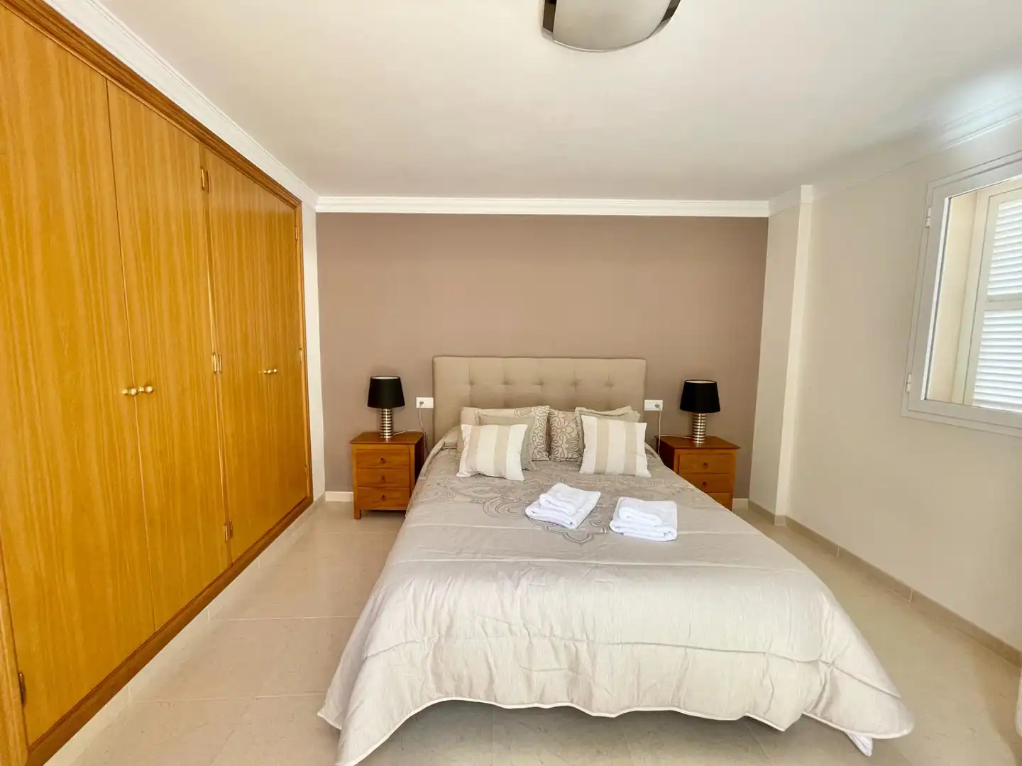 Schlafzimmer von Haus oder Chalet zum Verkauf in Llucmajor mit Klimaanlage, Privatgarten und Balkon