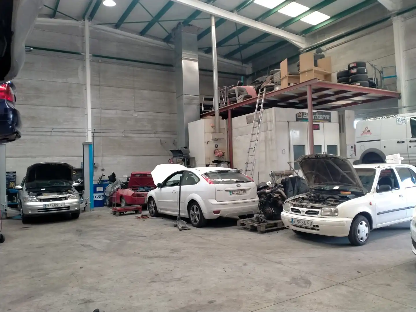 Parking de Nave industrial en venta en L'Alqueria de la Comtessa