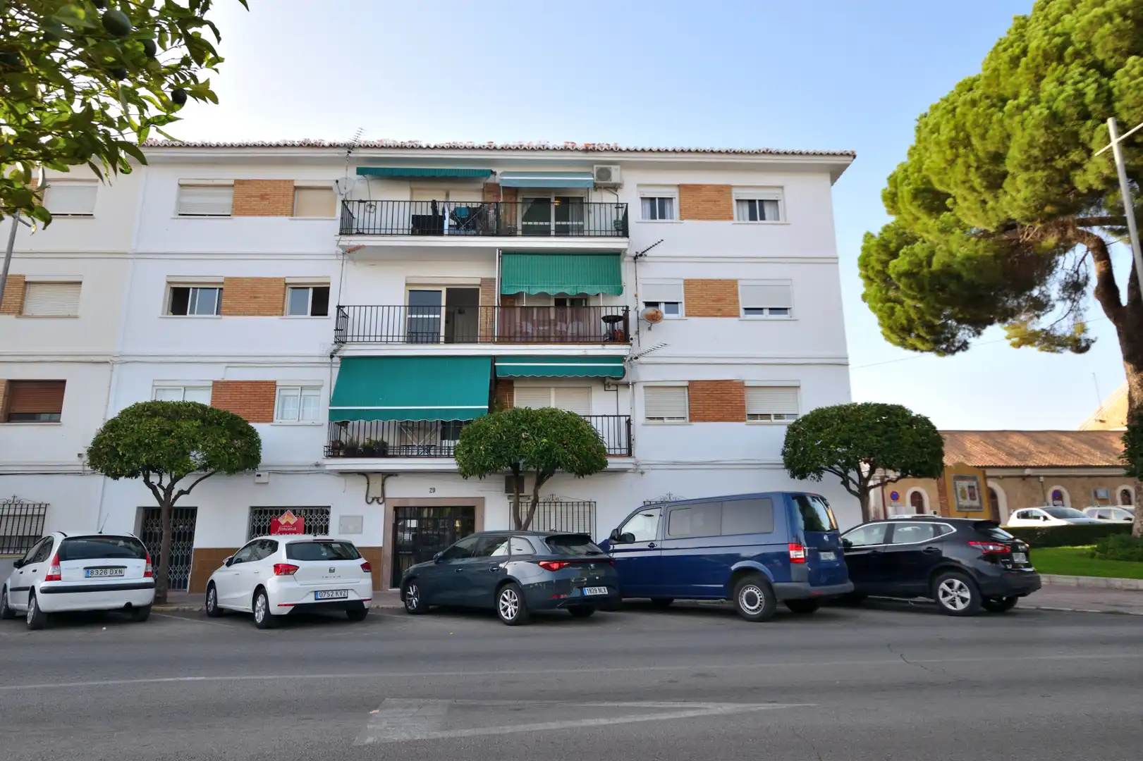 Vista exterior de Pis en venda en Ronda amb Moblat, Forn i Rentadora