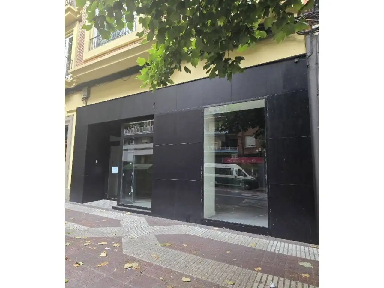 Local comercial en venda a Centro, imagen 2
