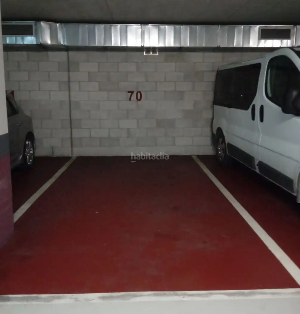 Individual de lloguer a Calle Esquíroz 4, imagen 3