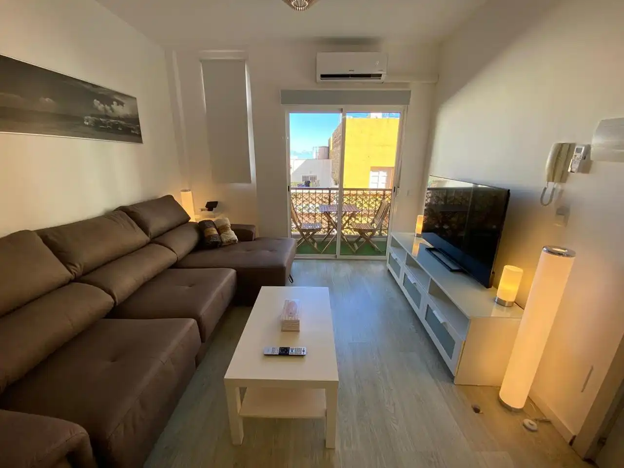 Living room of Flat for rent in Santa Cruz de Tenerife  with Air Conditioner, Terrace and Furnished