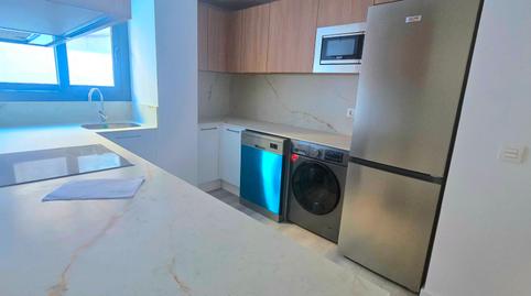 Foto 4 de Piso en venta en Calle Valdepeñas, 12, Arroyo de la Miel, Málaga