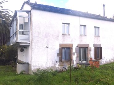 Haus mit Balkon zum Verkauf in Viveiro
