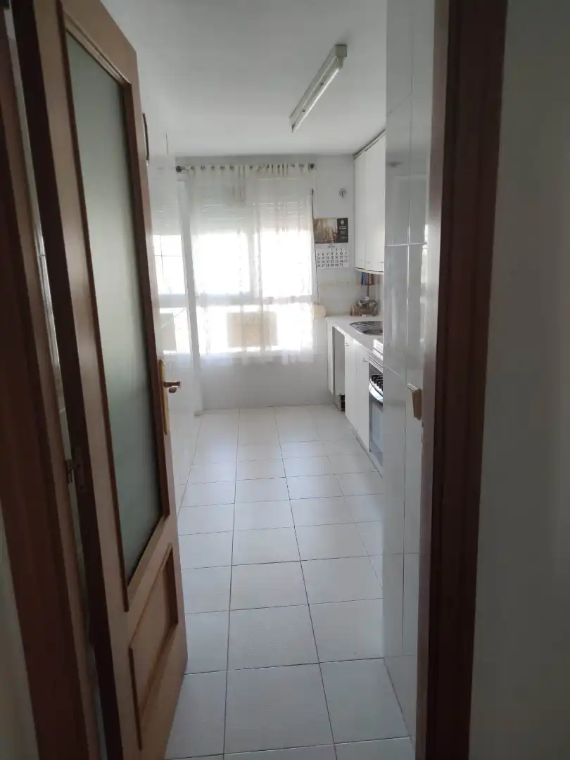 Cuina de Apartament de lloguer en Alicante / Alacant amb Aire condicionat, Calefacció i Terrassa