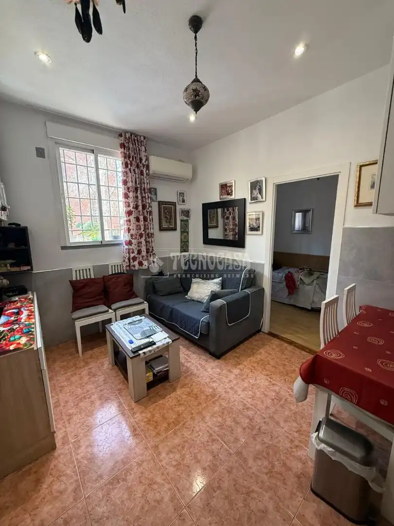 Living room of Flat for sale in Madrid  with Air Conditioner and Heating
