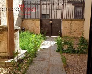 Vista exterior de Casa o xalet en venda en Bernuy de Porreros amb Calefacció i Balcó