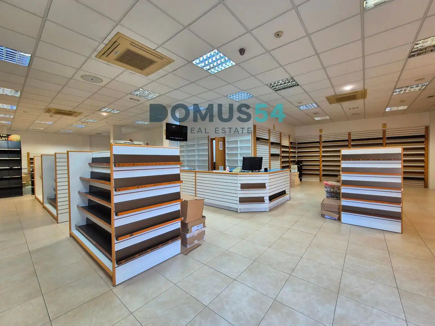Local comercial en venda a Gran Via de Colom, imagen 4