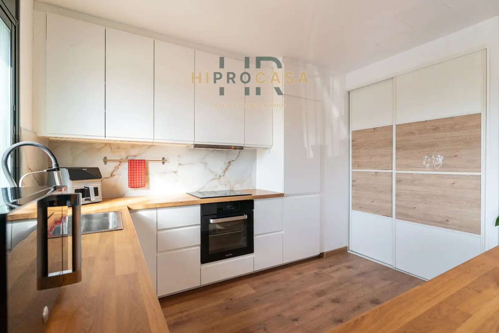 Kitchen of Flat for sale in Vinyols i els Arcs  with Air Conditioner, Heating and Storage room