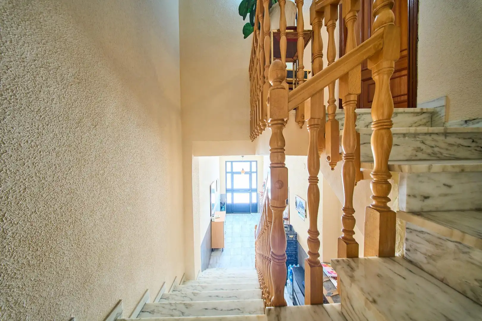 Casa adosada en venta en Baza con Calefacción, Terraza y Trastero