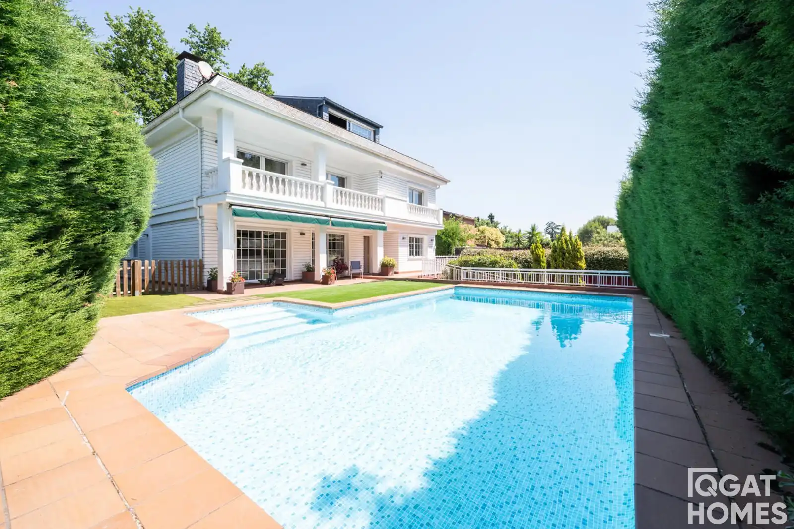 Piscina de Casa o xalet en venda en Sant Cugat del Vallès amb Aire condicionat, Calefacció i Jardí privat