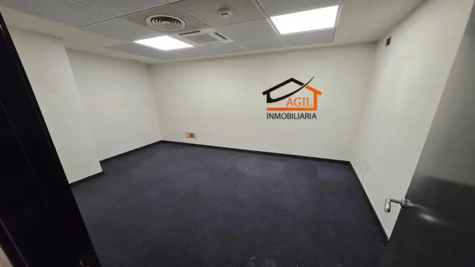 Commercial properties for rent in Leganés  with Air Conditioner, Heating and Alarm