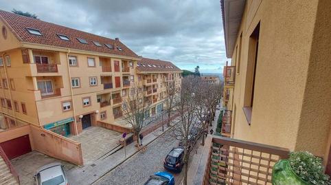 Photo 3 of Flat for sale in Calle Cañada Nueva, 29, Centro - Casco Histórico, San Lorenzo de El Escorial