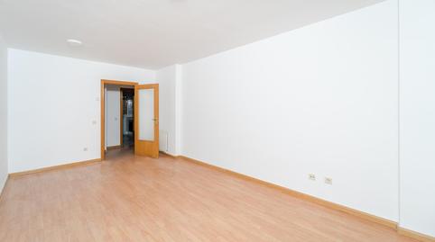Photo 4 of Flat to rent in Pergamino, 17, Valdebernardo - Valderribas, Madrid