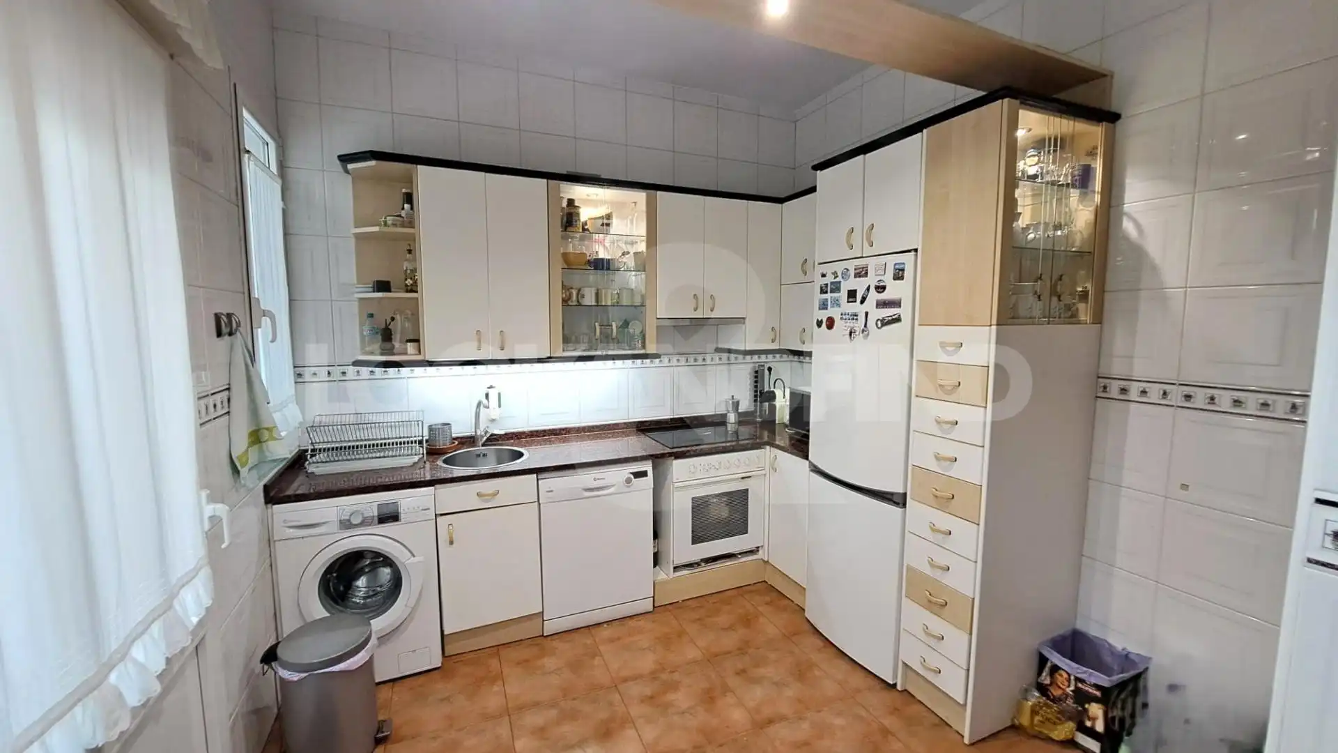 Cuina de Casa o xalet en venda en Bilbao  amb Calefacció, Jardí privat i Terrassa