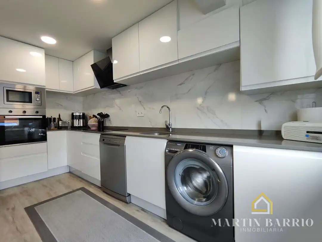 Cocina de Piso en venta en Muskiz con Calefacción, Jardín privado y Amueblado
