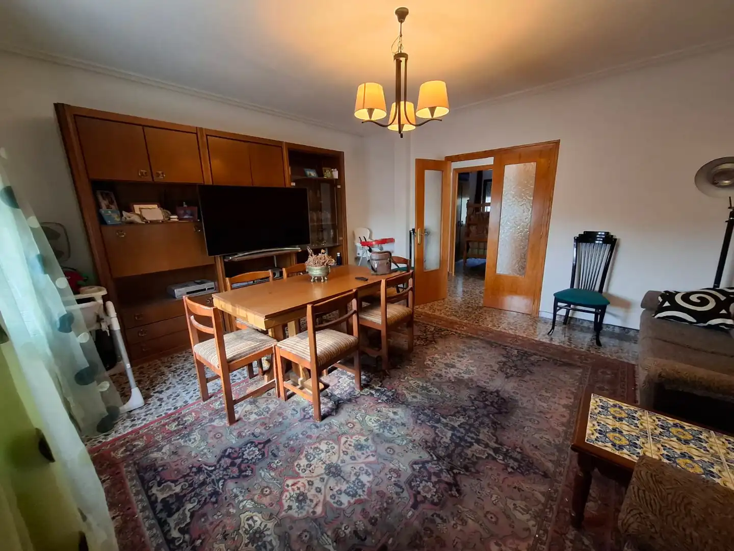 Menjador de Casa o xalet en venda en Elche / Elx amb Jardí privat i Moblat