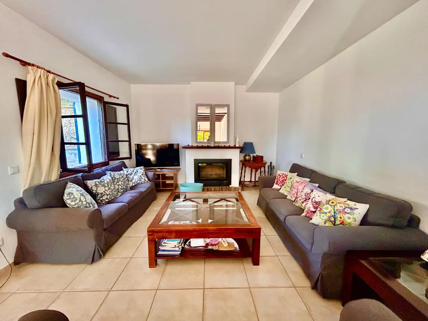Sala de estar de Casa o chalet de alquiler en Puigpunyent con Jardín privado, Terraza y Piscina comunitaria