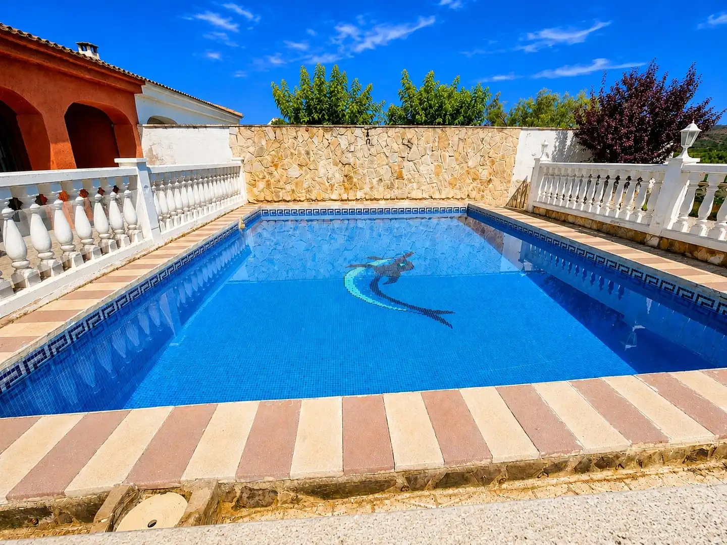 Schwimmbecken von Haus oder Chalet zum Verkauf in Castalla mit Heizung, Terrasse und Abstellraum