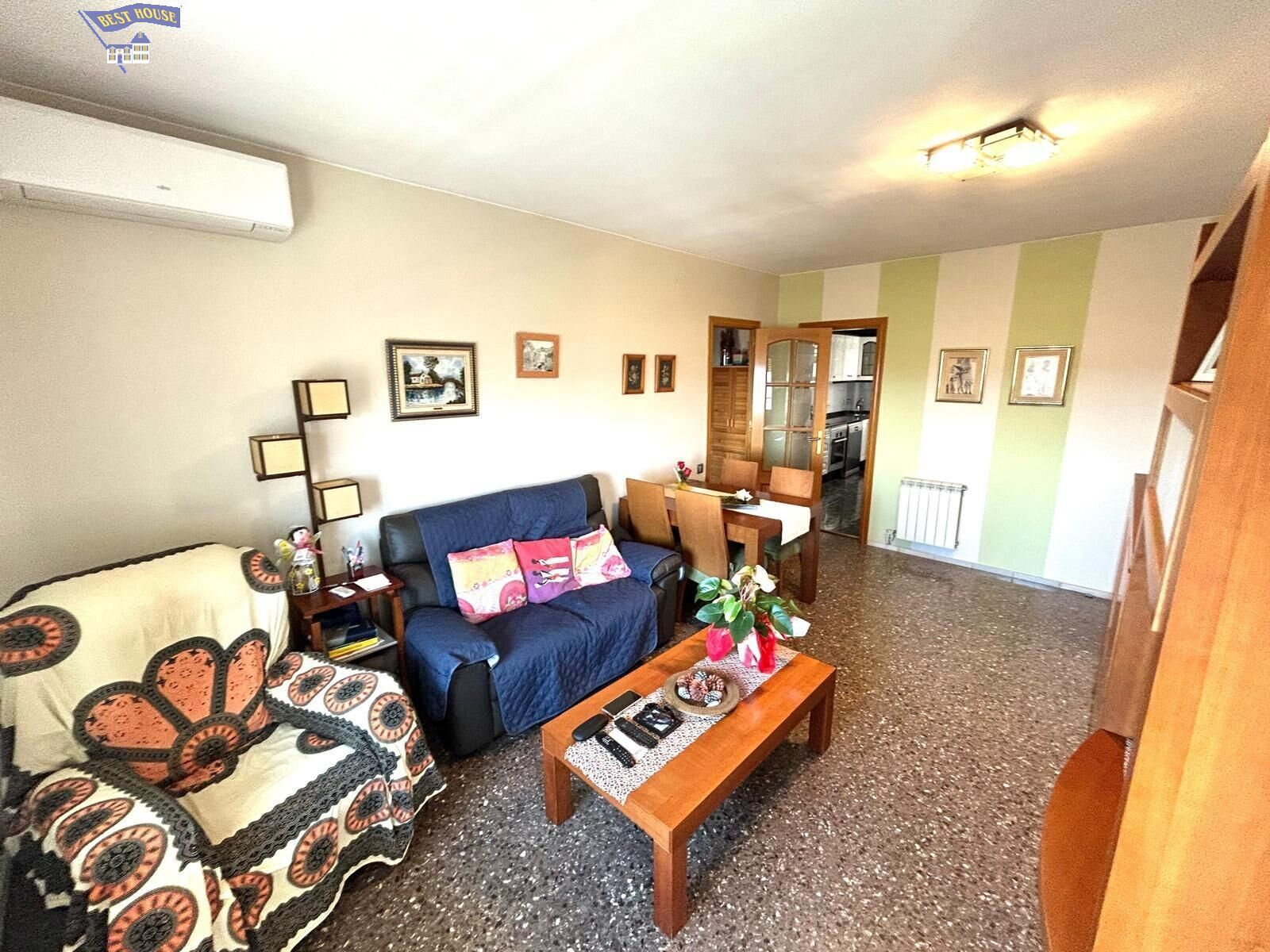 Living room of Flat for sale in Sabadell  with Air Conditioner, Heating and Terrace