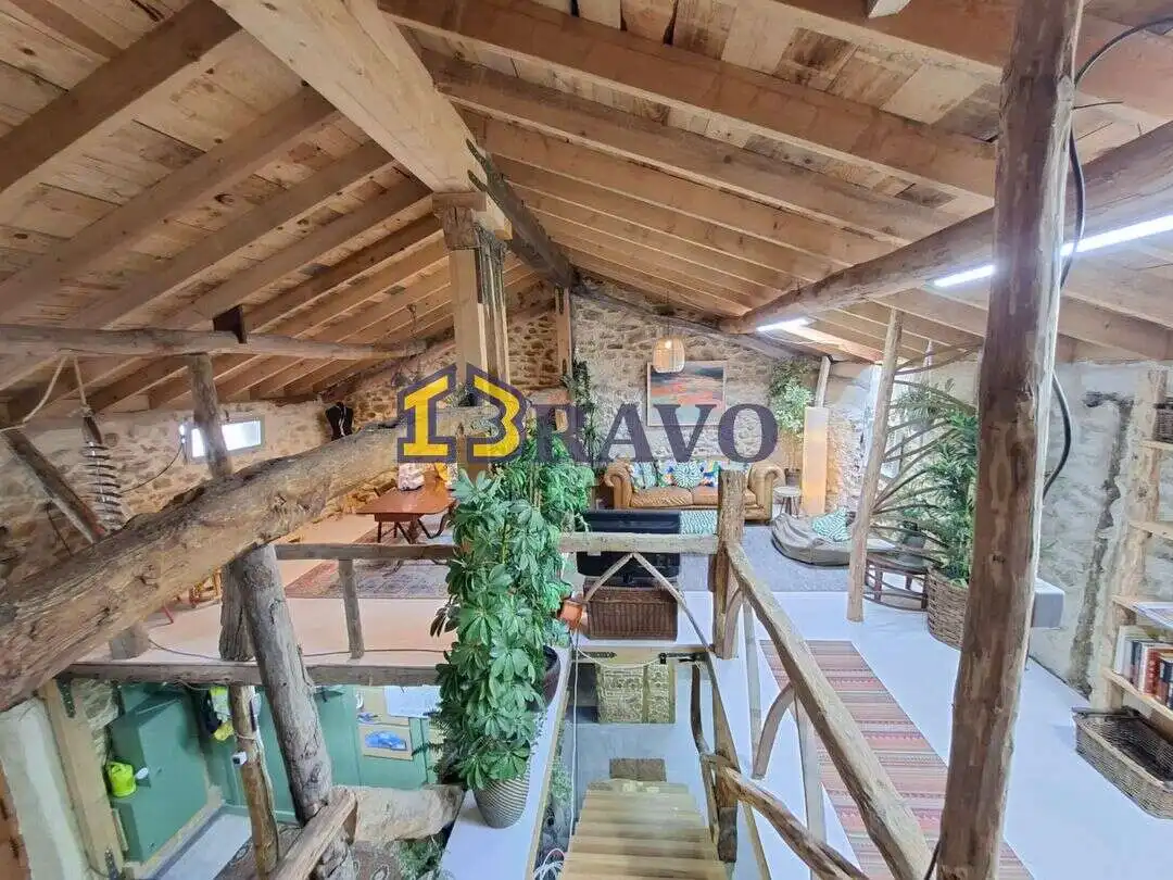 Casa adosada en venta en Merindad de Cuesta-Urria