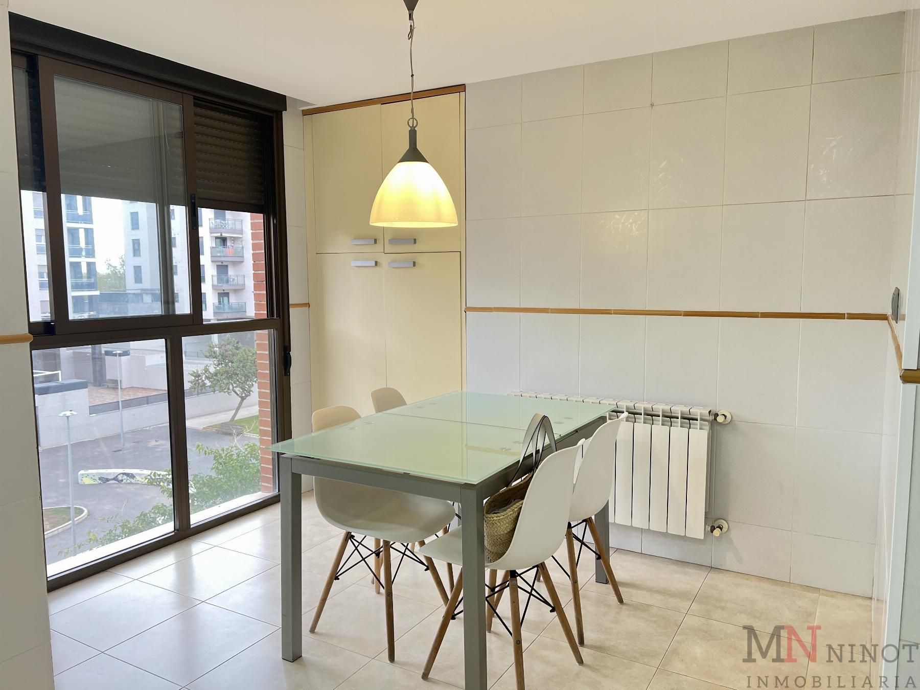 Flat for rent in Zona Avenida del Mar