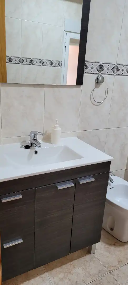 Badezimmer von Wohnung zur Miete in Cuenca mit Heizung, Möbliert und Ofen