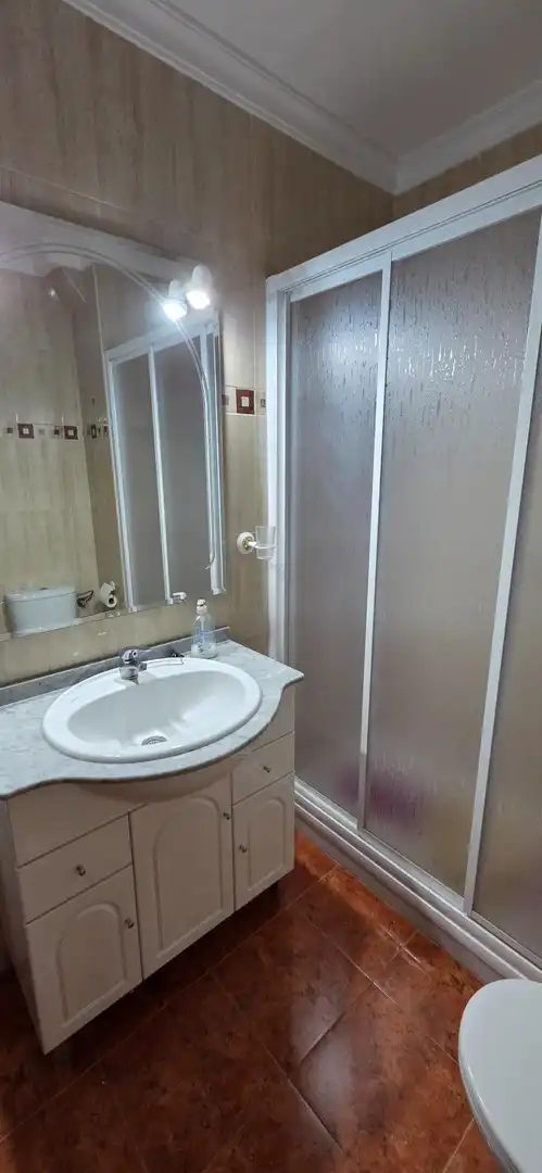 Bathroom of Flat for sale in Sevilla  with Terrace