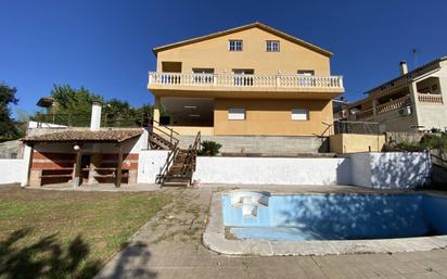 Vista exterior de Casa o xalet en venda en Sant Pere de Vilamajor amb Calefacció, Jardí privat i Terrassa