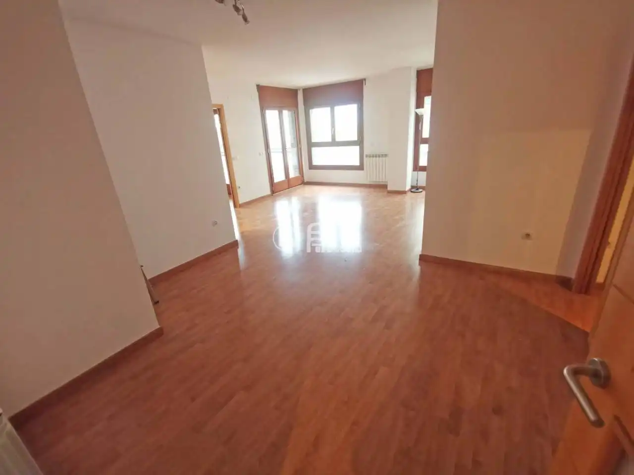 Flat for rent in Lleida  with Air Conditioner, Heating and Parquet flooring
