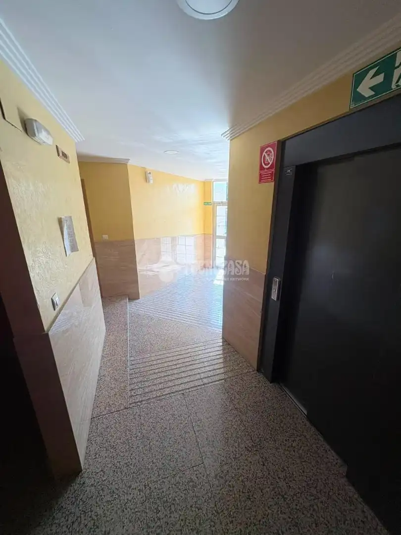Wohnung zum Verkauf in Talavera de la Reina mit Klimaanlage, Heizung und Terrasse