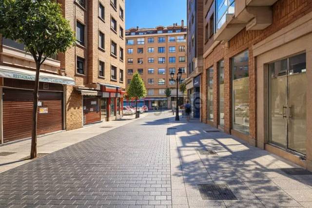 Piso en Venta en Los Avellanos en Salesas - Foncalada - Campoamor