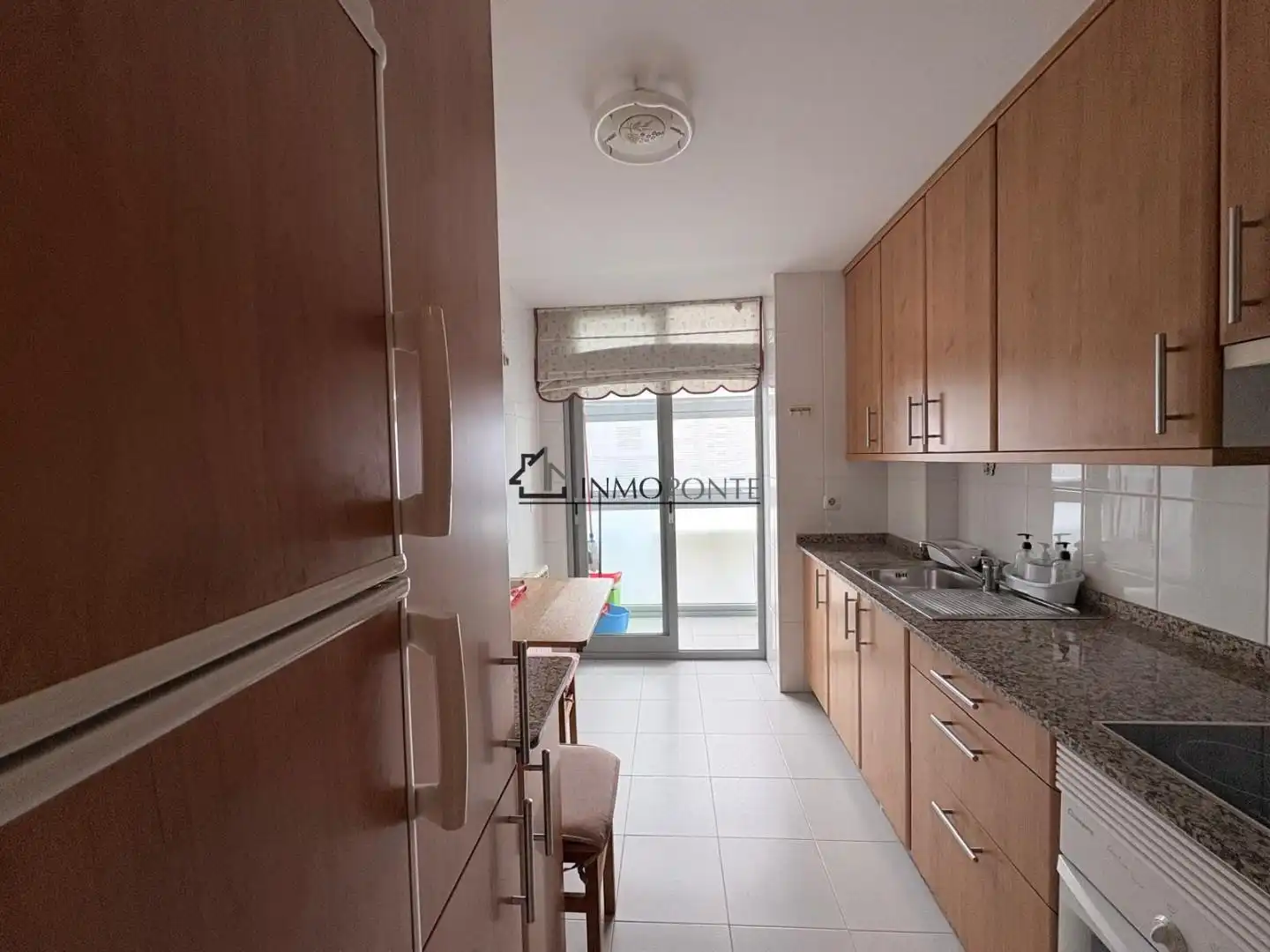 Cocina de Piso de alquiler en Pontevedra Capital  con Calefacción, Terraza y Trastero