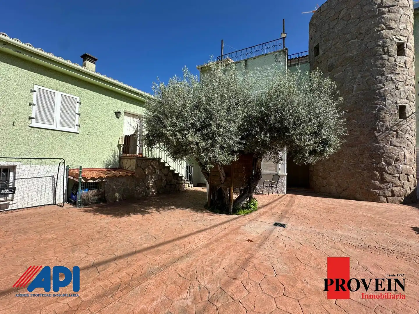 Exterior view of Houses for sale in Santa Cruz del Retamar  with Heating, Private garden and Parquet flooring