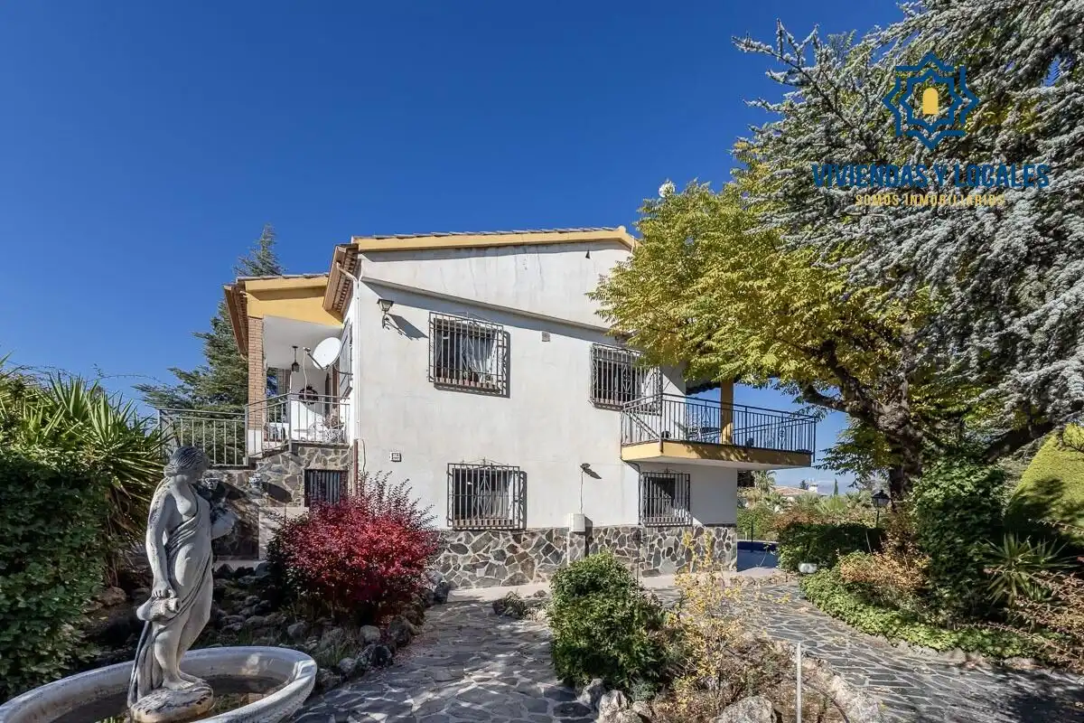 Detached house with pool for sale in Gójar, imagen 5
