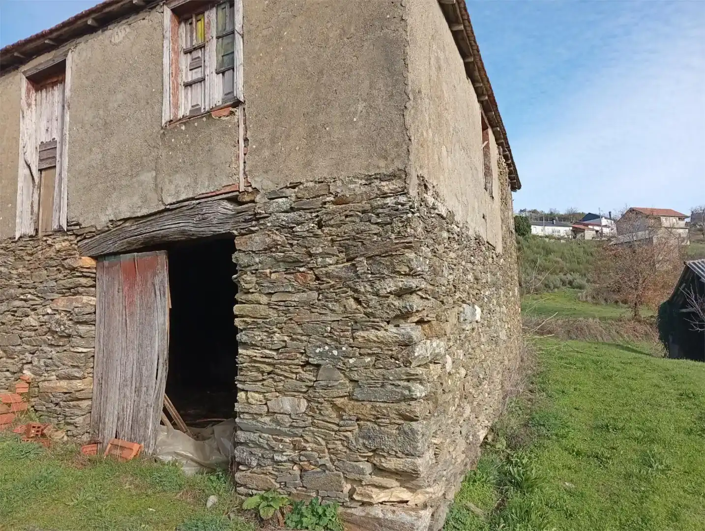 Vista exterior de Casa o xalet en venda en Vilardevós amb Balcó