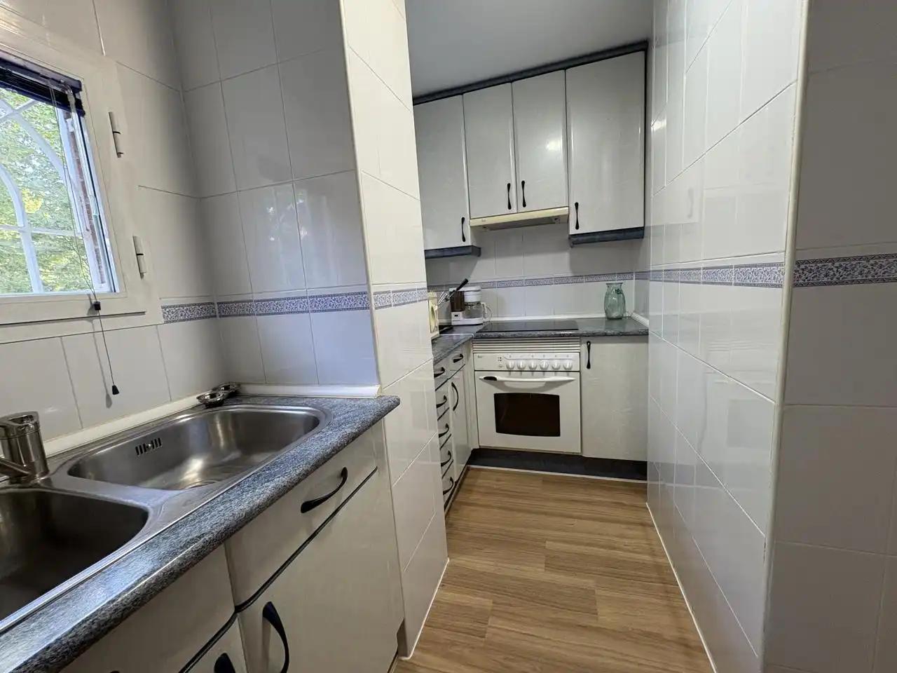 Wohnung zur Miete in Calle Ramón María del Valle Inclán, Espartales