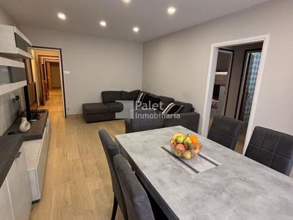 Sala d'estar de Planta baixa en venda en Torrelles de Llobregat amb Terrassa i Balcó