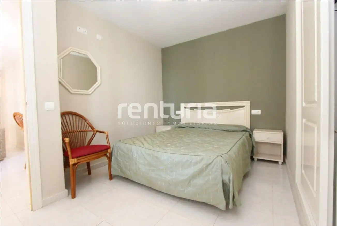Bedroom of Attic for sale in Calpe / Calp  with Air Conditioner, Terrace and Furnished