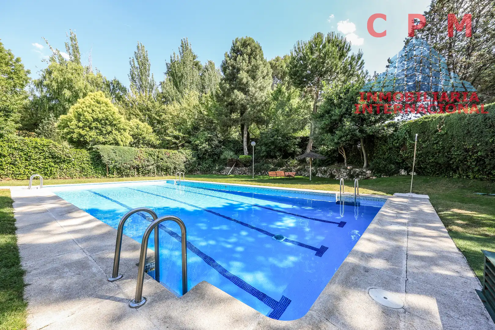 Swimming pool of Houses for rent in La Moraleja  with Air Conditioner, Heating and Private garden