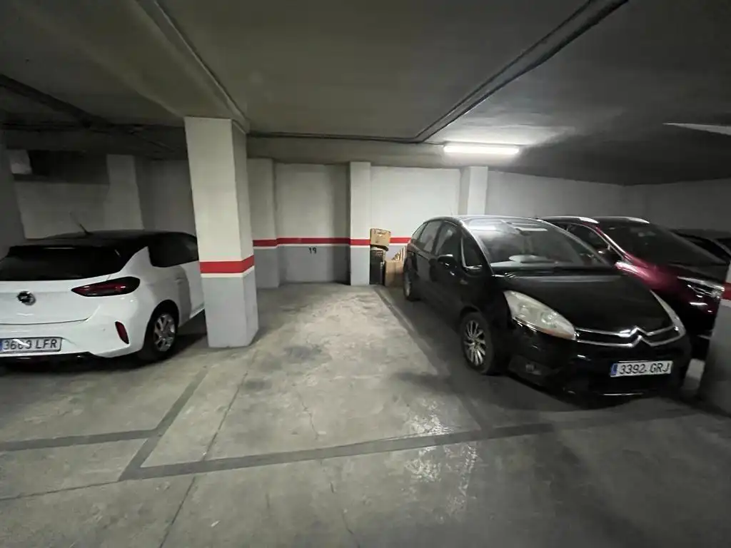 Parkplatz von Wohnung zur Miete in Almansa mit Terrasse