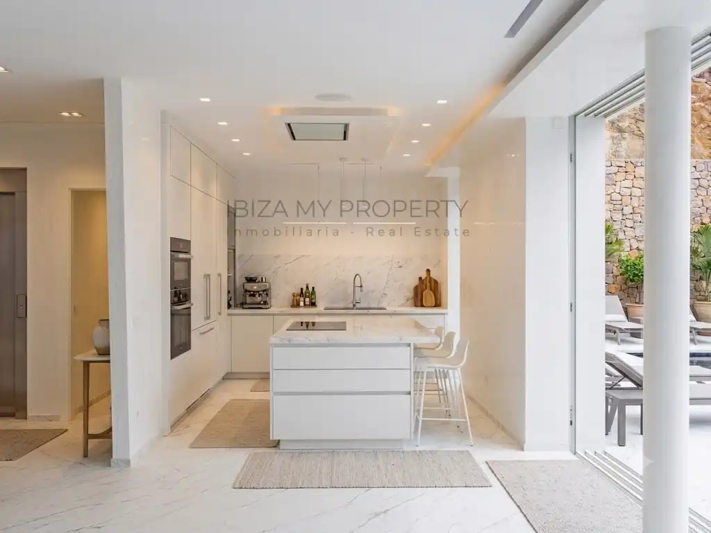 Cocina de Casa o chalet en venta en Santa Eulària des Riu con Aire acondicionado, Trastero y Piscina