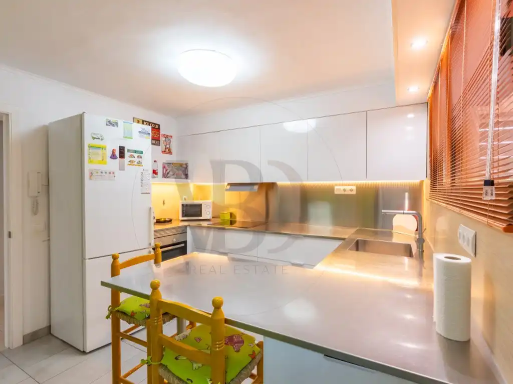 Kitchen of Apartments for sale in Eivissa  with Air Conditioner, Furnished and Oven