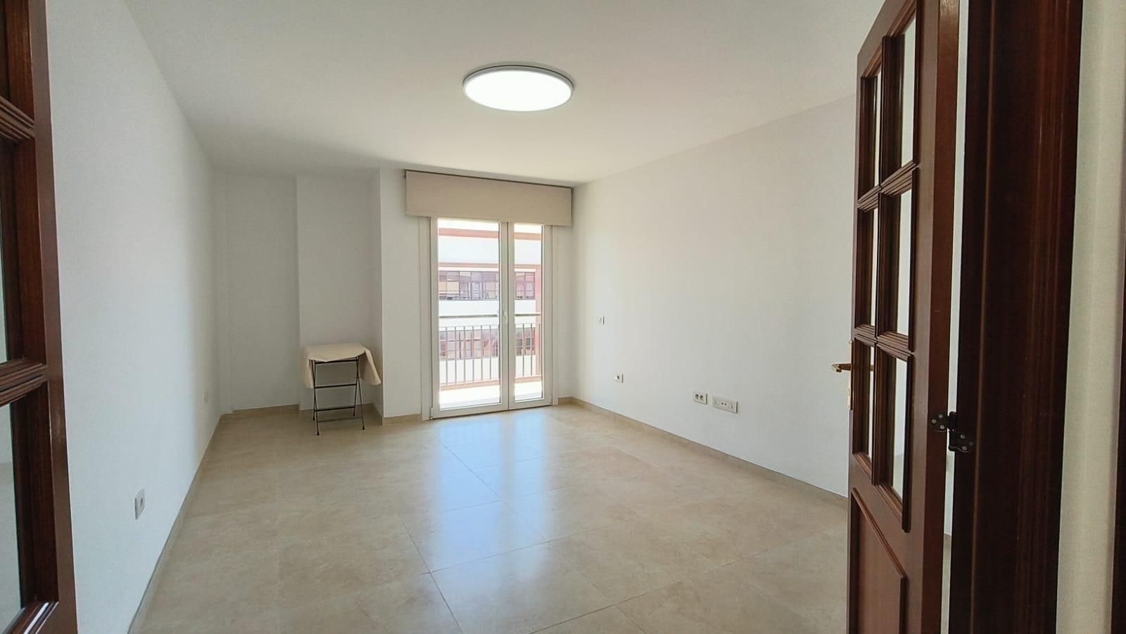 Living room of Flat to rent in  Santa Cruz de Tenerife Capital  with Balcony