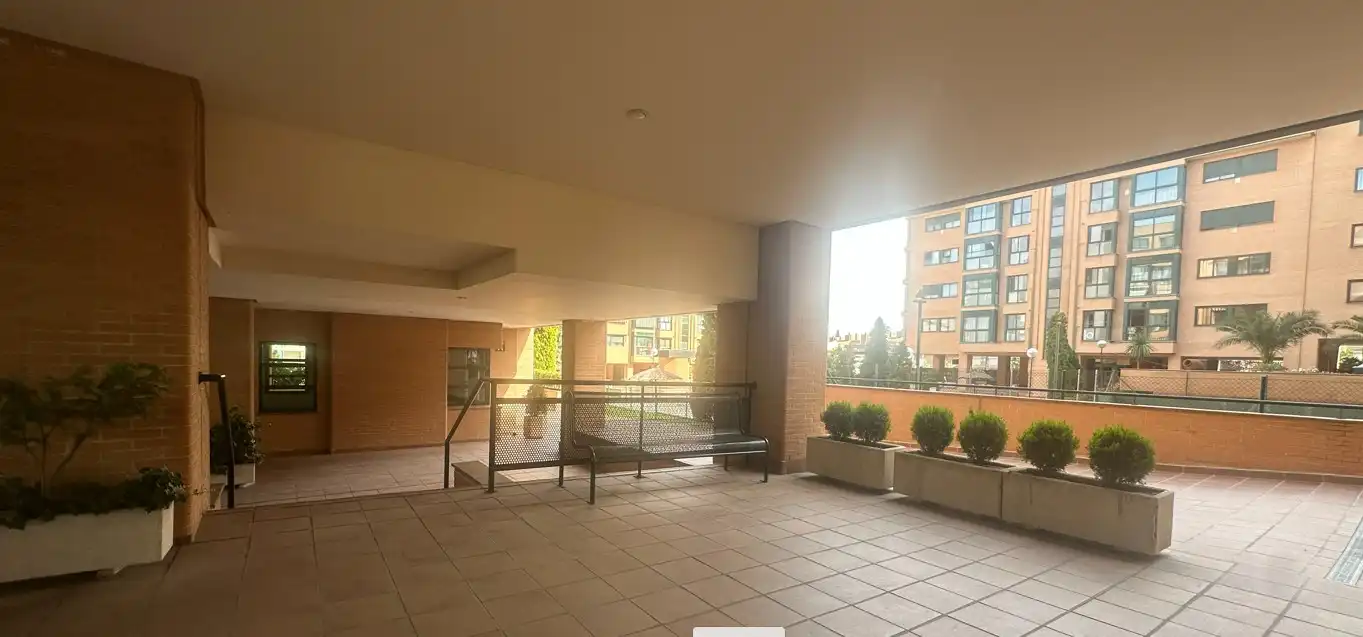 Terrassa de Pis en venda en Madrid amb Aire condicionat, Calefacció i Jardí privat