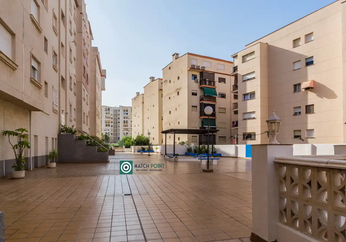 Wohnung zur Miete in Avenida Amelia Sánchez de Alcázar, Almuñecar Centro