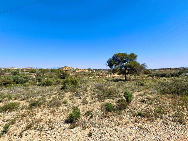 Terreno residencial en Venta en Calle del Selenio en Moralet