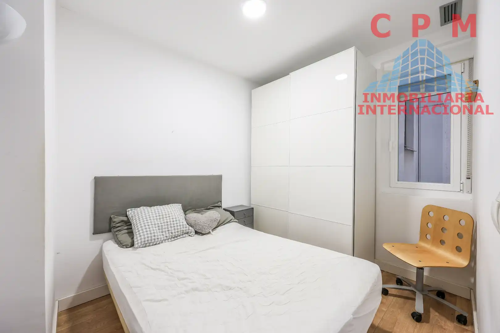 Schlafzimmer von Wohnung zur Miete in Madrid mit Klimaanlage, Heizung und Parkett